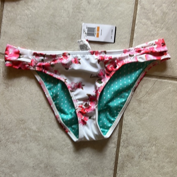 90s Vintage GUESS Pink Floral Bikini Size S bottom (NWT) - 34D top - Picture 2 of 5